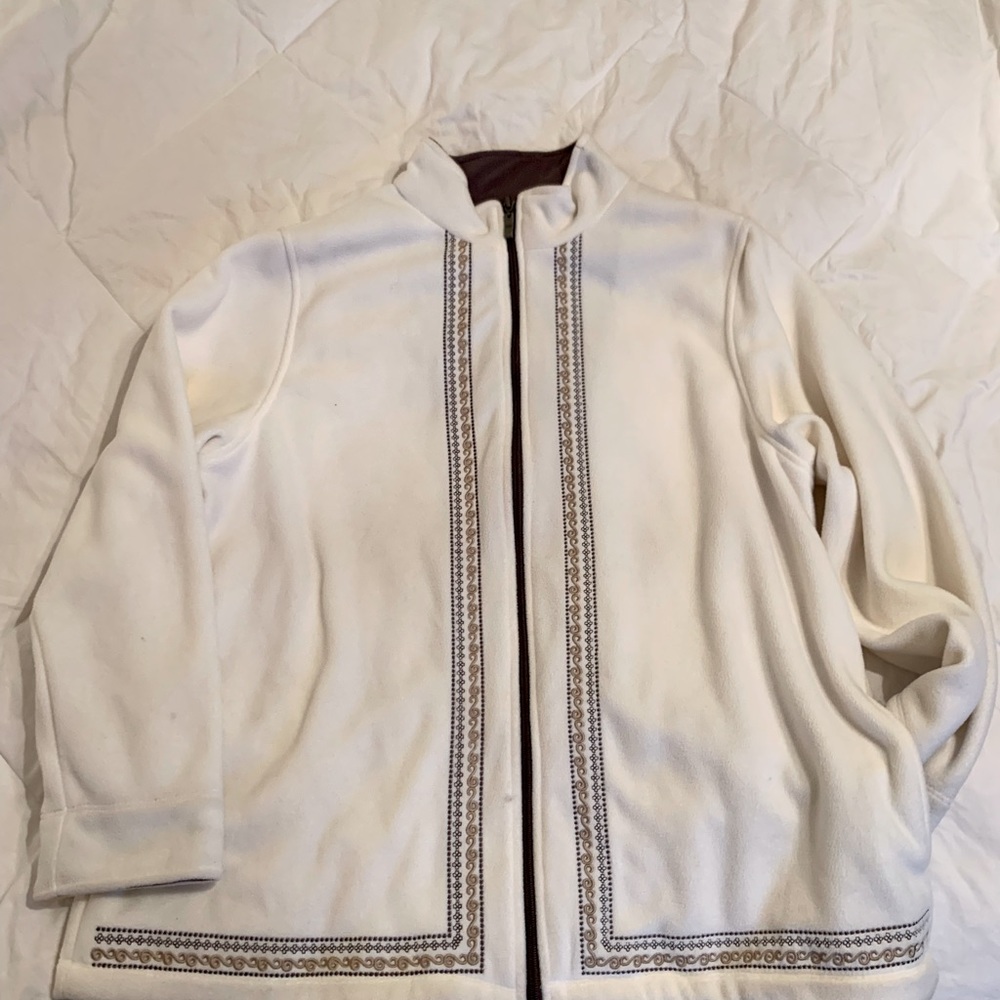 Fleece jacket with cute embroidered pattern